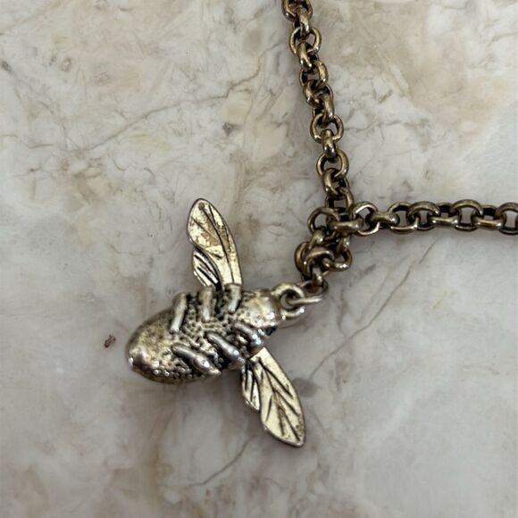 The Giving Keys Bee “Love” Vintage Key 36” Rolo Chain - Picture 7 of 8